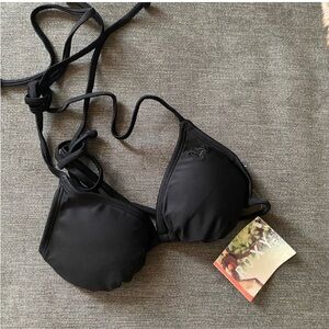 Roxy new with tags Tiki Tri Black Bikini Top baught it with tag blank XS-S